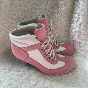 Vintage  Somethin’ Else Skechers Pink& white Leather lace up heels Sneakers SZ10
